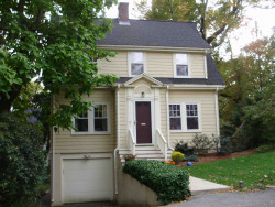160 Elgin St, Newton, MA 02459-2302