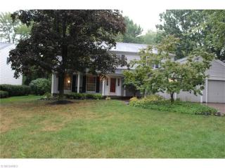 605 Lindford Dr, Cleveland OH  44140-1975 exterior