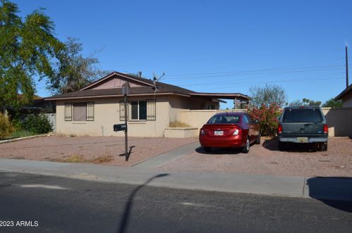 5227 46th St, Phoenix, AZ 85040-4107