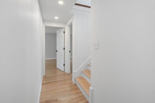 7 Queen Anne Ln, Hingham MA  02043-3904 exterior