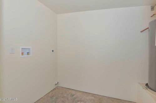 13608 41 Pl, Phoenix AZ 85042-7323 exterior