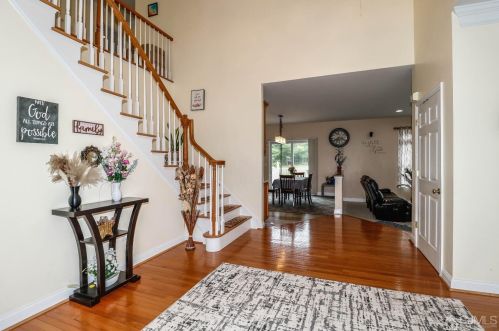 10 Summerhill Ct, Columbus NJ  08022-1970 exterior