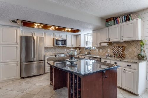 2605 Laurel Ln, Plano TX 75074-4812 exterior