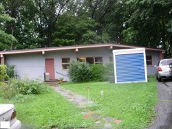 31 Colgate Rd, Newton, MA 02462-1304