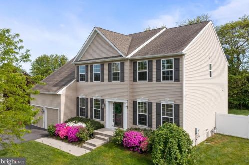 9 Alison Ct, West Deptford, NJ 08096-6134