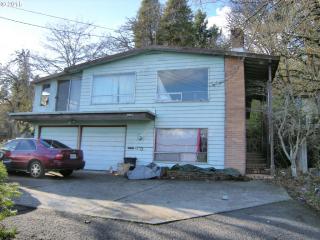 3190 Willamette St, Eugene, OR 97405-3337