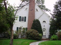 315 Woodward St, Newton, MA 02468-2021