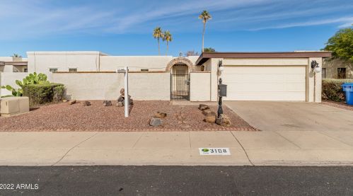 3108 Clinton St, Phoenix, AZ 85029-4234