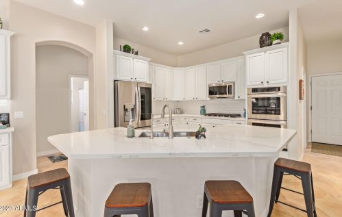 26518 51st Dr, Phoenix AZ  85083-1274 exterior