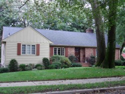 150 Gordon Rd, Newton, MA 02468-1227