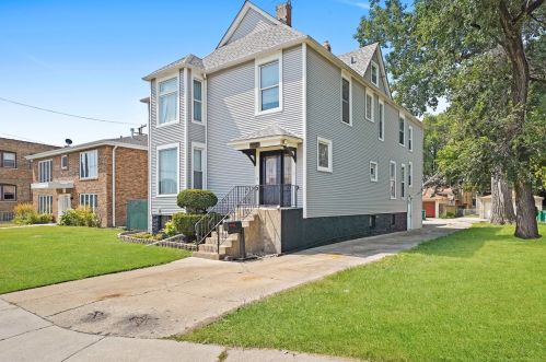 3552 Clinton Ave, Forest View, IL 60402-3323