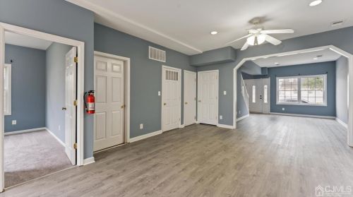 30 Whittier St, Carteret NJ  07008-2855 exterior