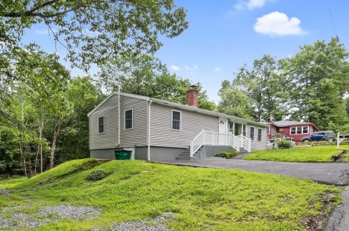 3 Leland Hill Rd, Sutton MA  01590-3852 exterior