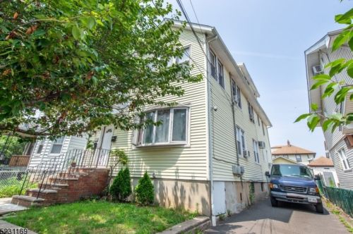 54 Malone Ave, Belleville NJ 07109-2671 exterior