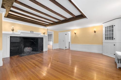 2 Brookshire Rd, Worcester MA 01609-1251 exterior