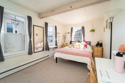 1 Hamilton St, Plymouth MA 02360-4101 exterior