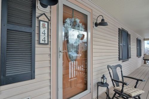 44 Etre Dr, Worcester MA 01604-1408 exterior