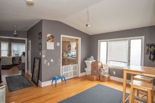 94 Langley St, Fall River MA 02720-4004 exterior