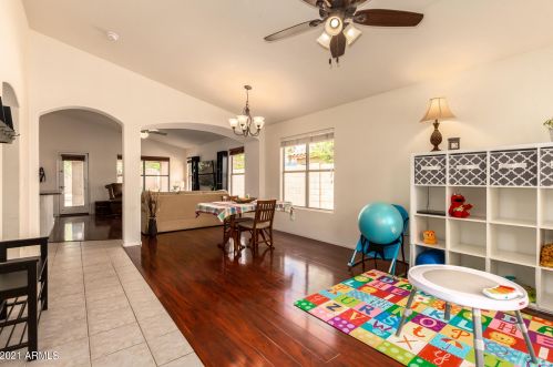 3412 Adobe Dam Rd, Phoenix, AZ 85027-1042