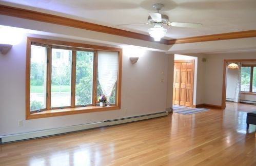 24 Carl St, Newton MA 02461-1906 exterior