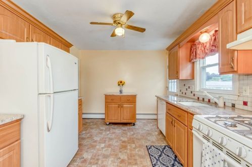 22 Glenwood Dr, Lawrence MA 01843-3001 exterior