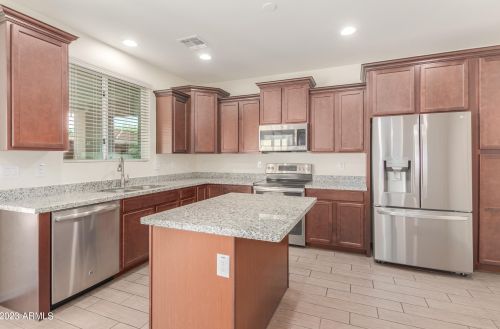 817 Constance Way, Phoenix AZ  85042 exterior