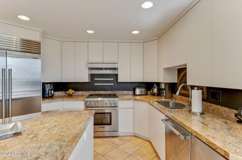 7602 Buckboard Dr, Park City UT 84098-5304 exterior