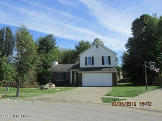 6016 Carmelwood Dr, Louisville KY  40229-2294 exterior