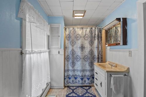 90 Mechanic St, Barre MA exterior