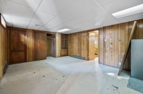 32 Brookshire Rd, Worcester MA 01609-1252 exterior