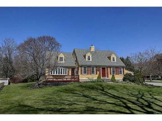 95 New Meadow Rd, Barrington, RI 02806-3725