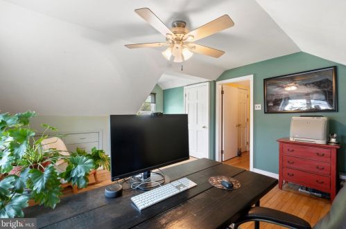 12 Beech Pl, West Deptford NJ 08096-3312 exterior