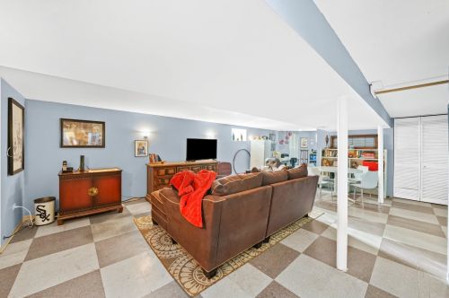 2738 Oak Park Ave, Forest View IL 60402-2535 exterior