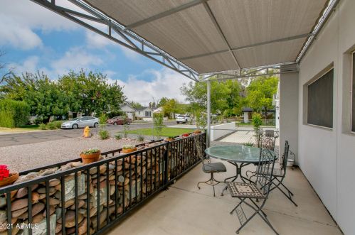 4145 42nd St, Phoenix, AZ 85018-4206