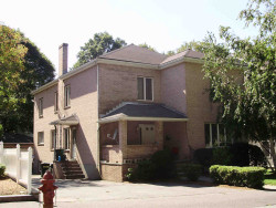 33 Eddy St, Newton, MA 02465-2132