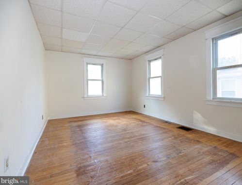 1352 Burkett Ave, West Deptford NJ 08093-1915 exterior