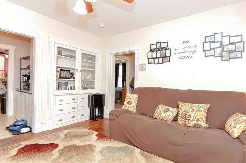 61 Prospect St, Taunton MA 02780-3422 exterior