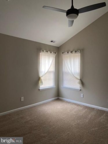 1244 Tristram Cir, West Deptford NJ  08051-2247 exterior