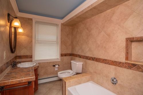 94 Langley St, Fall River MA 02720-4004 exterior