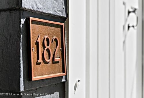 182 Pinckney Rd, Little Silver, NJ 07739-1014