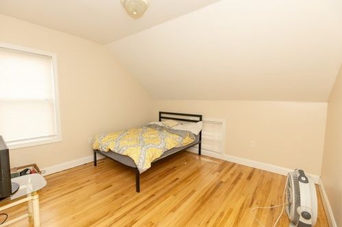 555 Broadway, Fall River MA 02724-2940 exterior