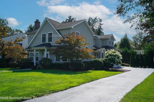 90 Lovett Ave, Little Silver NJ 07739-1403 exterior