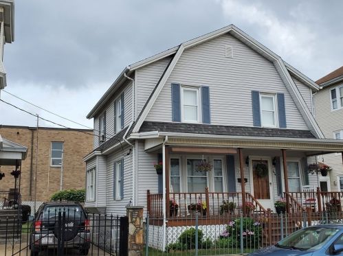 44 18th St, Fall River, MA 02723-1102