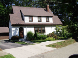 18 Solon St, Newton, MA 02461-1827