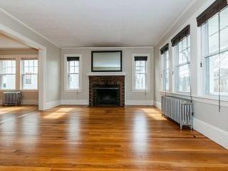 47 Fuller Rd, Watertown, MA 02472-3312