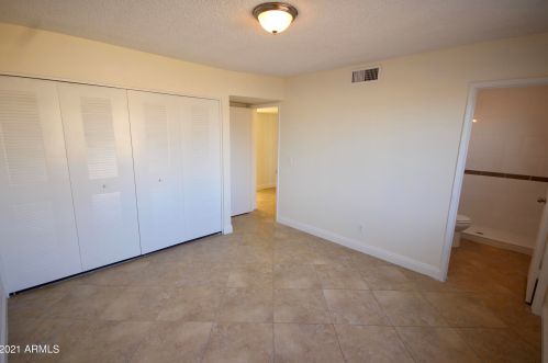 2007 56 Ave, Phoenix AZ 85031-2514 exterior