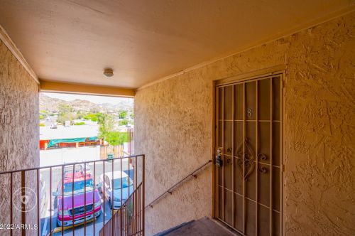 1130 Butler Dr, Phoenix AZ 85020-3763 exterior