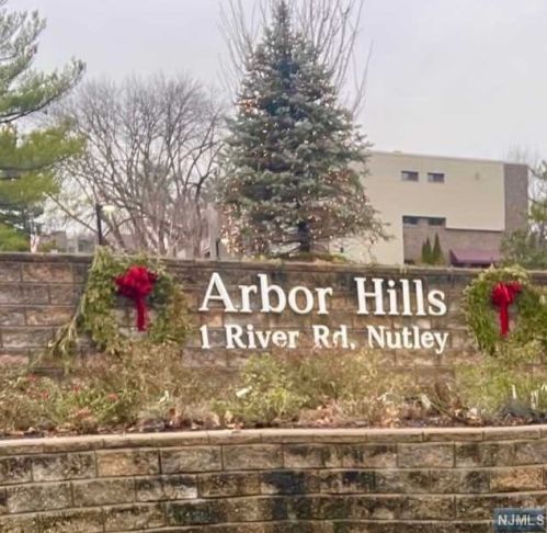 832 Main St, Belleville, NJ 07109-3442