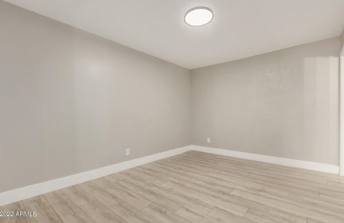 5227 47 St, Phoenix AZ 85040-4159 exterior