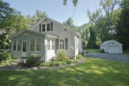 56 Cooper St, Agawam, MA 01001-2107